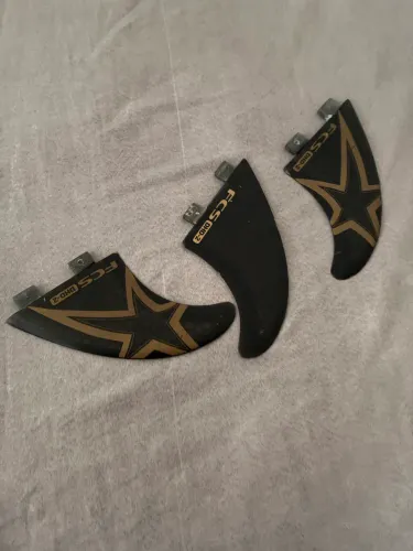 Vendo quilhas fcs em ótimas condições 