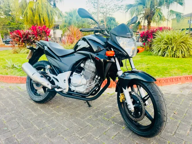 Honda CB 300CC R 2013 - Oportunidade