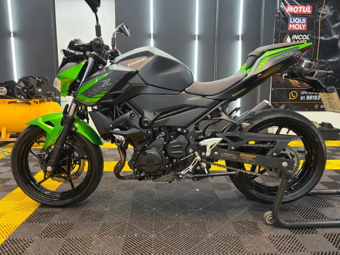 Kawasaki Z400 mais nova de Brasília  
