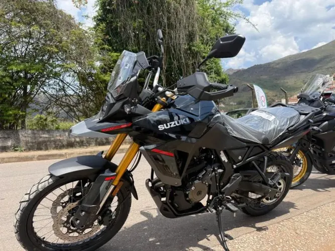 SUZUKI V-STROM 800 2027