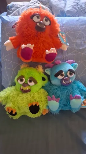 Coleção pelúcias Feisty monstrinho TOYS AZUL , VERDE , LARANJA
