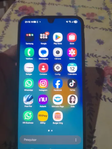A 17 seme novo pouco tempo de uso