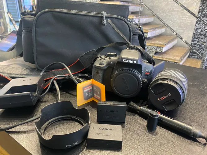 Câmera Canon T6i 