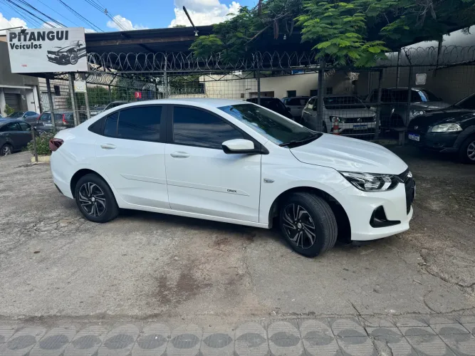 Chevrolet Onix Plus LT 1.0 12V TB Flex Aut. 4P 2024