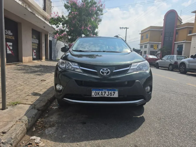 Toyota RAV4 2.0 4X4 16V Aut. 2013