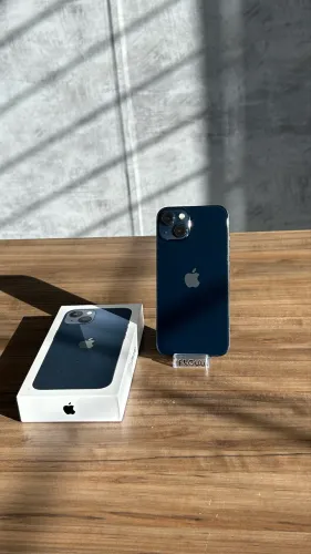 iPhone 13 midnight 128GB 