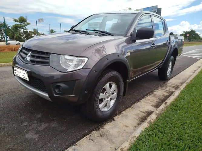 Mitsubishi L200 Triton GLX 3.2 CD TB Int.diesel MEC 2018