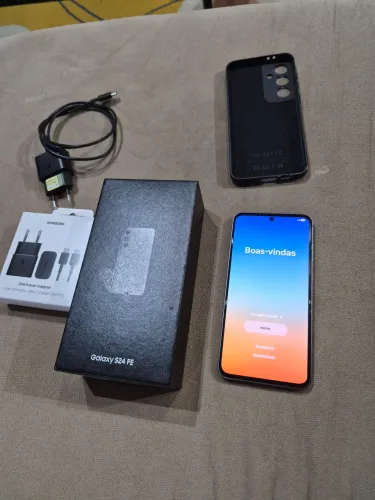 Samsung Galaxy S24 FE 128GB - Impecável