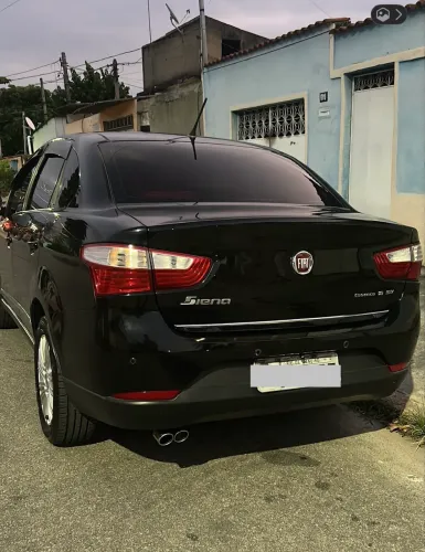 Fiat Grand Siena Essence 1.6 Flex 16V 2015