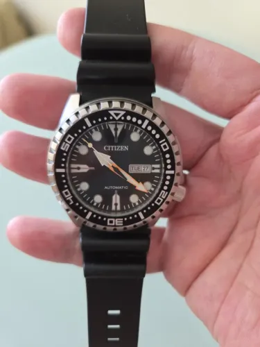 Citizen automático esportivo NH8380 iluminação noturna corda manual calibre 8200 novinho