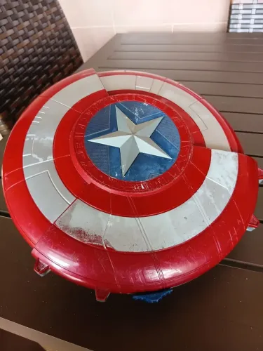 Escudo capitao america retrátil nerf