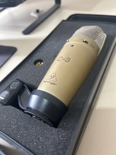 Microfone Behringer C-3 Condensador (Dourado) - Excelente Estado 