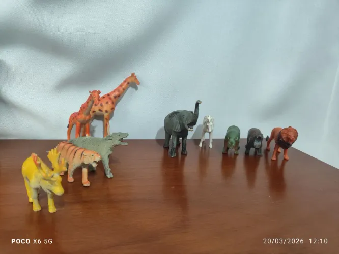 Brinquedo kit 10 miniaturas animais da selva