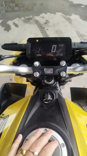 Vende-se moto