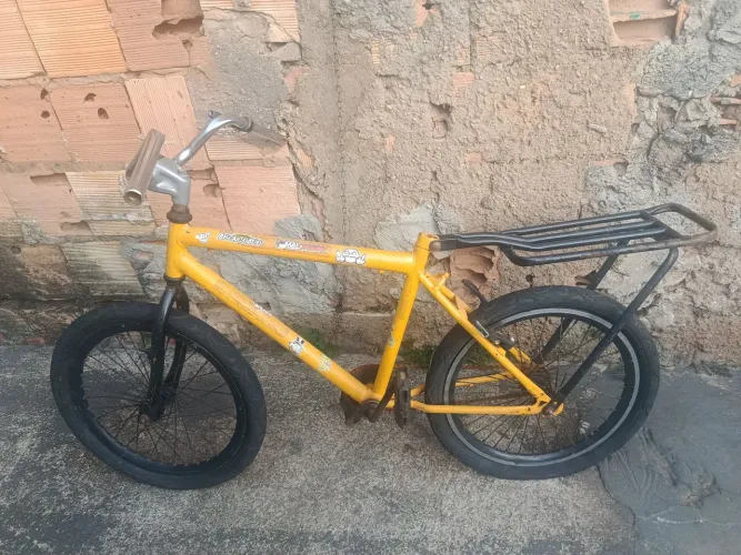 Bicicleta montadinha