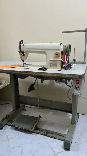 Maquina Reta Industrial com Motor Direct Drive, Silenciosa e Econômica