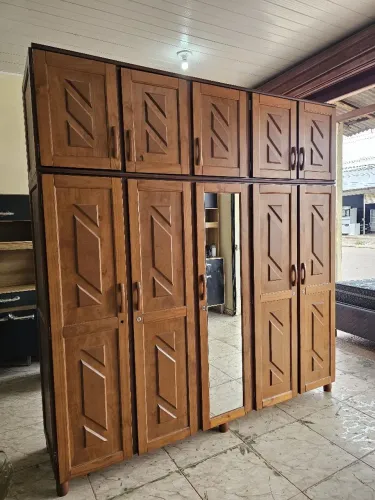 Guarda roupacasal madeira pinho usado 