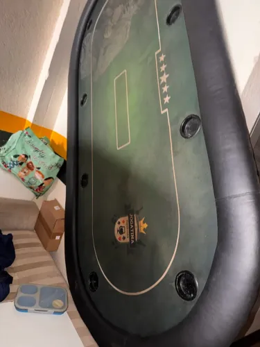 MESA DE POKER USADA 