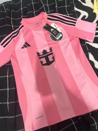 Vendo camisa do club internacional de futebol MIAMI, Original, nunca foi usada.