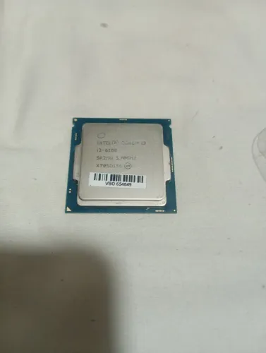 Vendo processador Intel Core i3-6100, 6ª geração, frequência de 3.70GHz, socket LGA 1151.