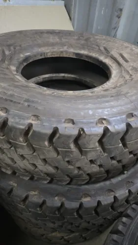 Pneus 395/85/R20 MICHELIM