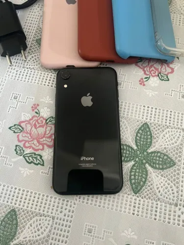IPHONE XR 128GB bateria 76% em ótimo estado