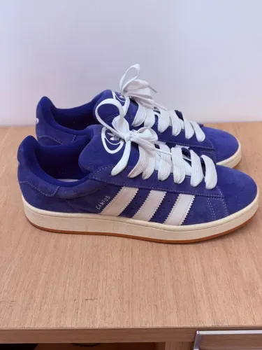 Vendo Campus azul tamanho 42 usado apenas 1 vez