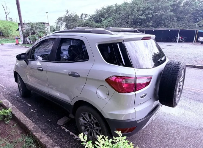Ford Ecosport Freestyle 1.6 16V Flex 5P 2014