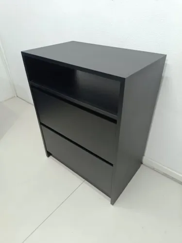 Balcão de escritório com gavetas