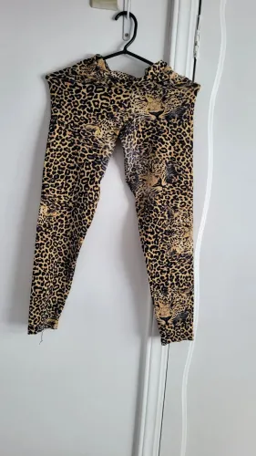 Legging cada uma a 15,00 com várias numerações