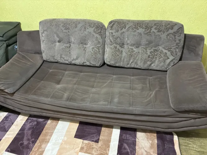 Sofá com Almofadas Removíveis - 2,15 x 90 x 85