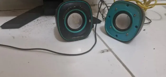 Computador completo quebrado + impressora quebrada+ caixa de som quebrada