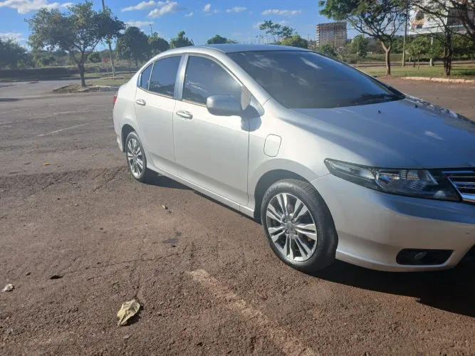 Honda City Sedan LX 1.5 Flex 16V 4P Aut. 2014