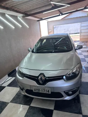 Renault Fluence Sed. Dyn. Plus 2.0 16V Flex Aut. 2015