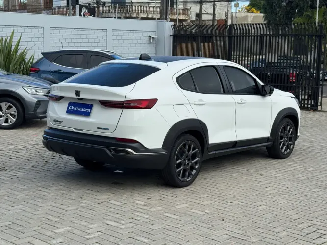 Fiat Fastback Impetus 200 T. AUT (hibrído) 2026