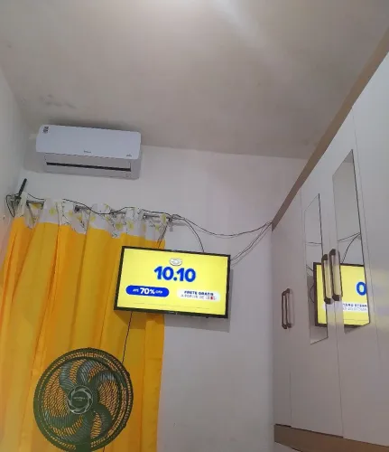 Vende-se uma TV 32pl com controle original