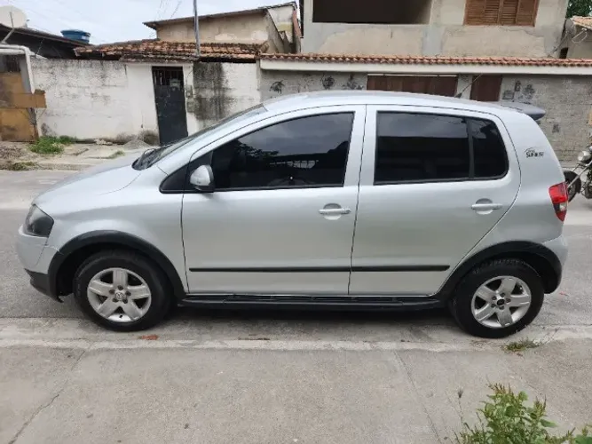Volkswagen Fox Sunrise 1.0 MI Total Flex 8V 5P 2010