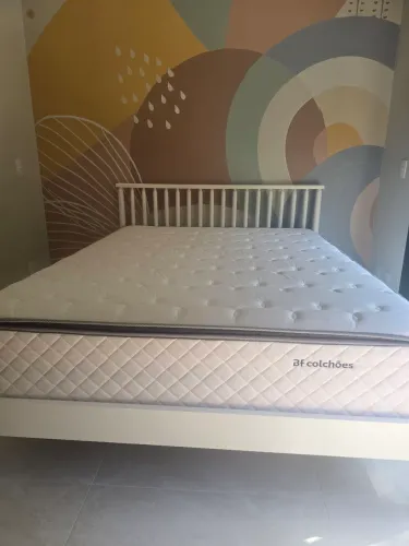 Colchão Queen Molas Ensacadas com Pillow Top Extra Conforto - Premium Sleep - BF Colchões