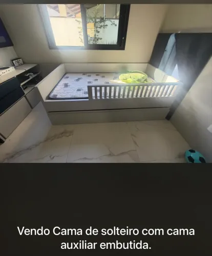 Cama de solteiro com cama de apoio MDF