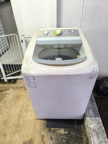 Máquina de Lavar Roupa 