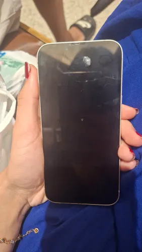 IPhone 13 128GB - R$2000