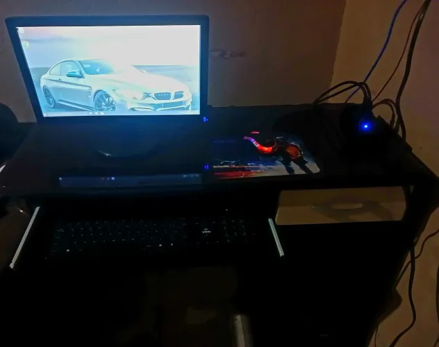 Vendo computador completo + mesa