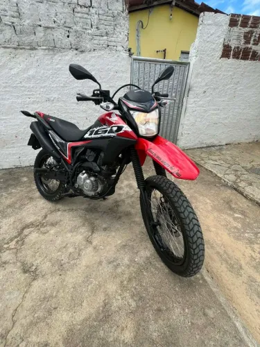Bros 160 2016 em ponto de transferência