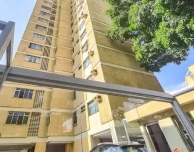 Vendo Apto na Avenida Nazaré Com 2 Quartos, Nascente Total