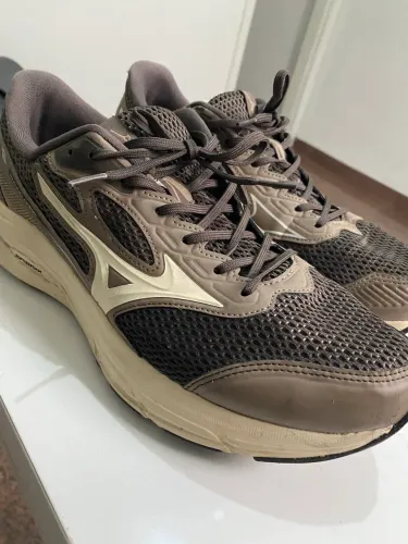 TENIS MIZUNO HAWK 6 tam 42