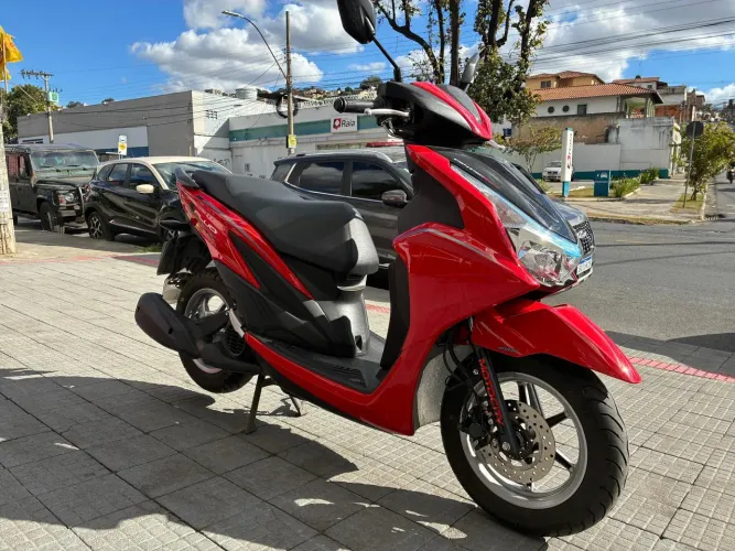 FLUO 125 FLUO ABS VERMELHA 2025/2026