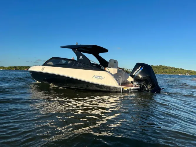 Lancha AZOV Yachts Z260 | Cota em Carneiros