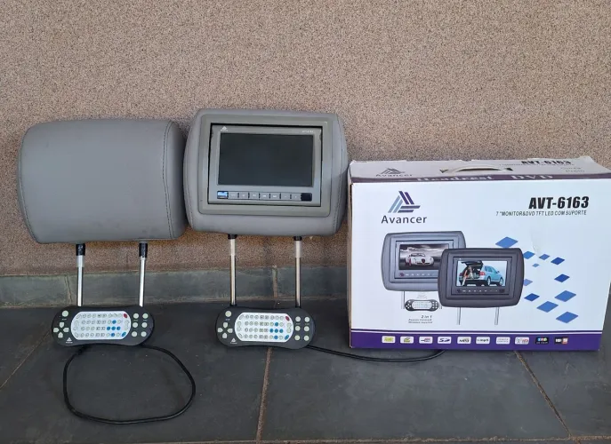 Kit encosto de cabeça Corolla 2016 cor cinza com DVD