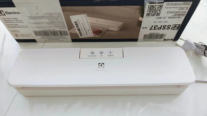 Seladora a vácuo Electrolux 110v branca 