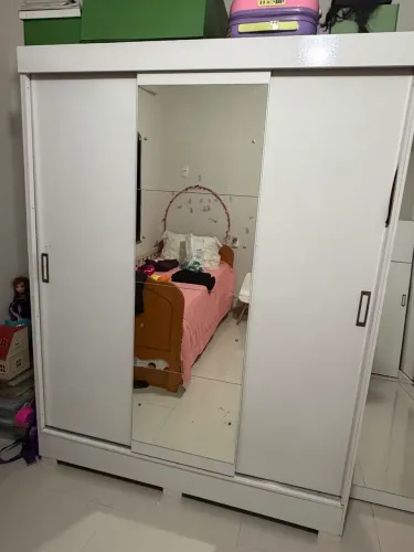 Guarda roupa 3 portas